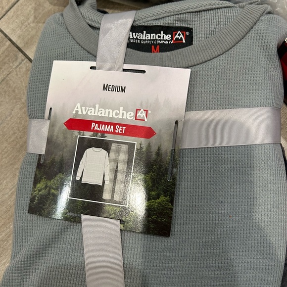 Set / bundle/ lot of 3 NWT men’s winter pajamas - size medium - Picture 4 of 7